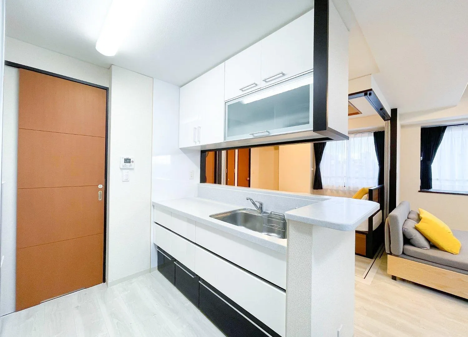 Cityspire Sakuragawa II Osaka Apartment