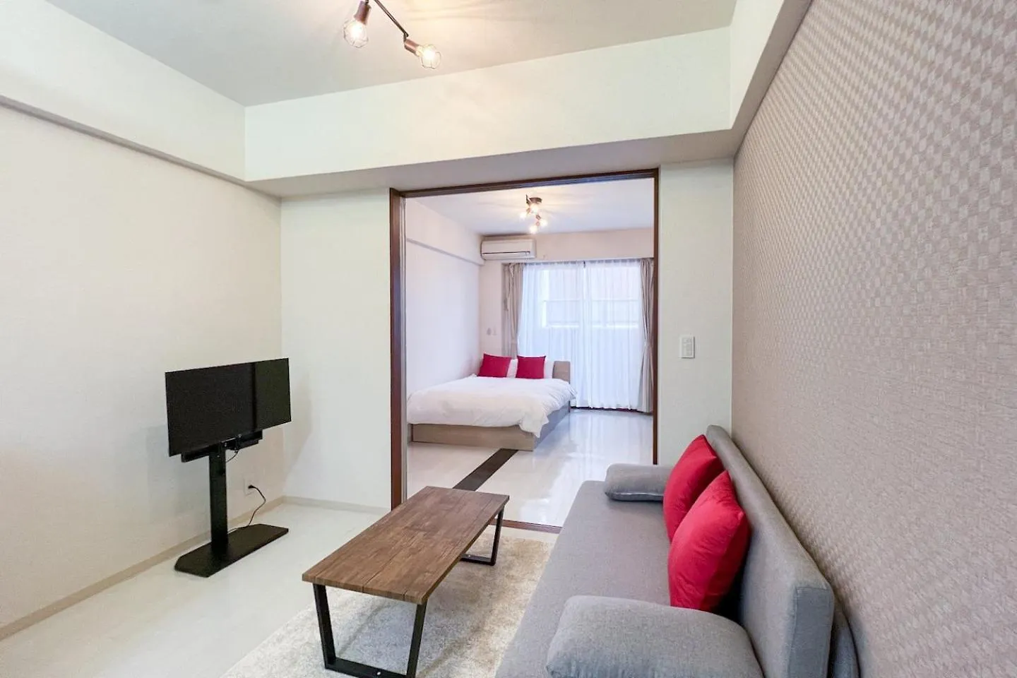 Cityspire Sakuragawa II Osaka Apartment